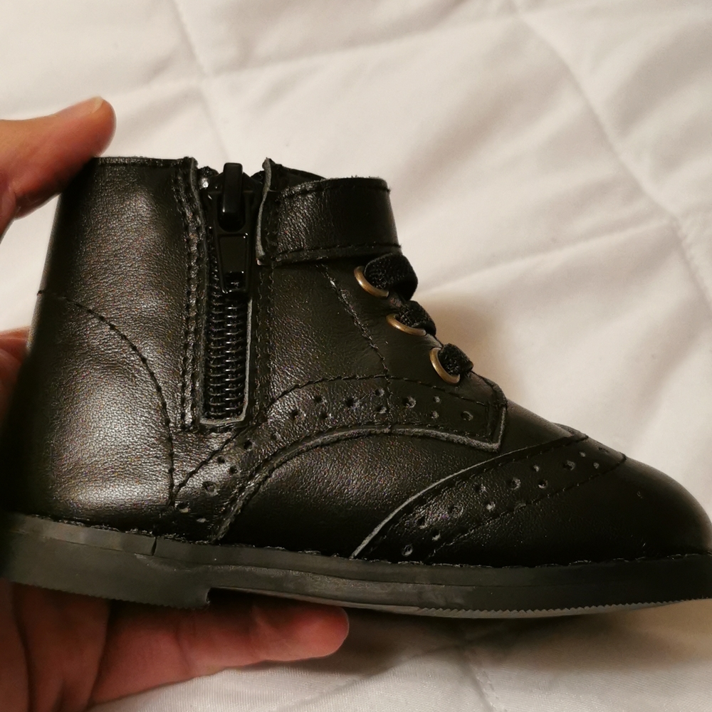 SOLD ON FB- Little Eva Rose & Co Black Leather boots (size 5- baby) - Picture 7 of 14
